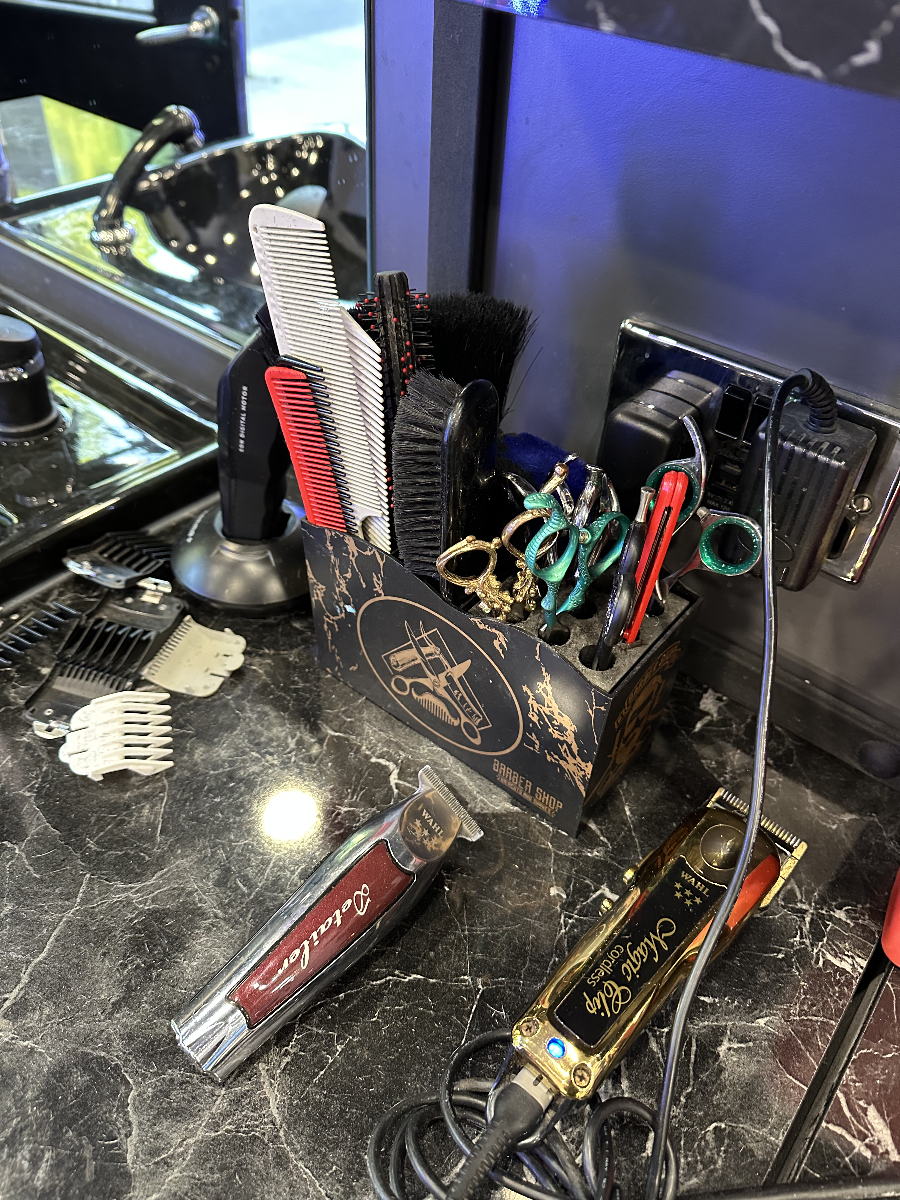Barber tools at Kingsland